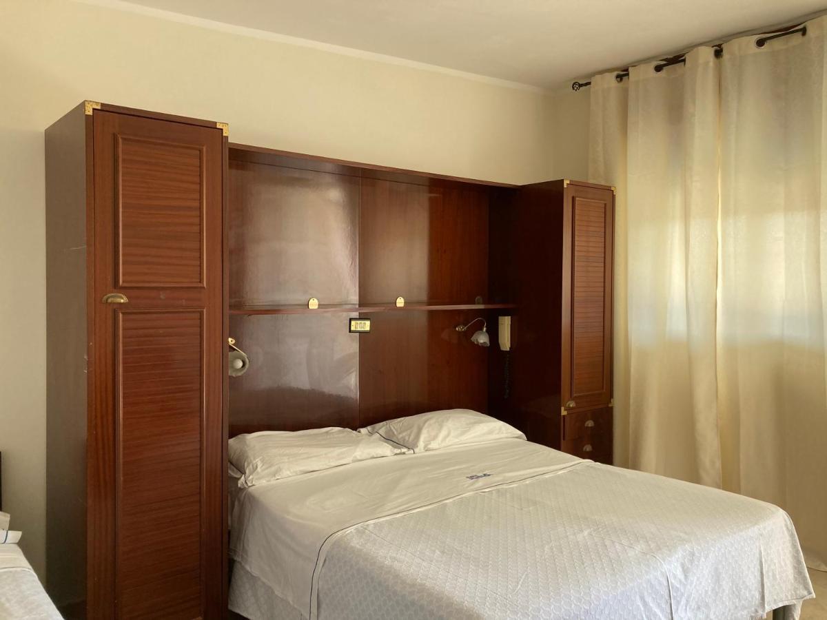 Sabbia D'Argento Hotel Giugliano In Campania Exterior photo