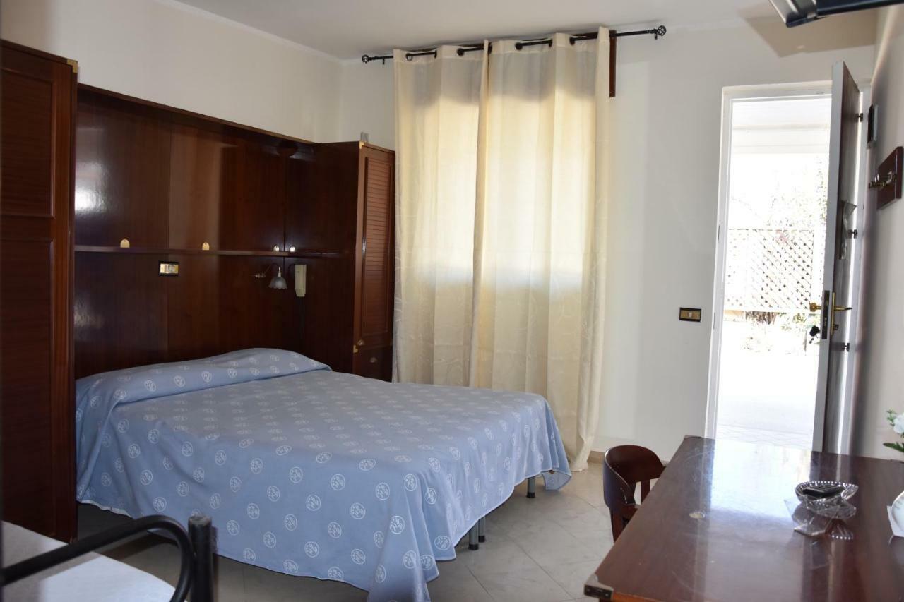 Sabbia D'Argento Hotel Giugliano In Campania Exterior photo